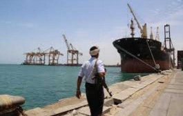 الحكومة اليمنية تسمح بدخول المشتقات النفطية لميناء واقع تحت سيطرة الحوثي