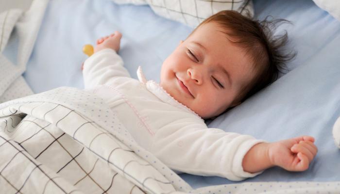 تعرف على مزايا وعيوب قيلولة الأطفال