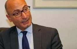 السفير الفرنسي لدى اليمن يدلي بتصريح ضد الحوثي