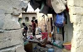 نجاة أسرة من قذيفة دبابة أطلقها الحوثي بالفاخر