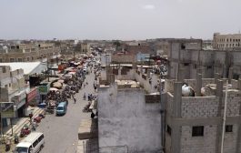 مواطني منطقة في لحج يتهمون مندوبي المنظمات بالتلاعب بالمشاريع 