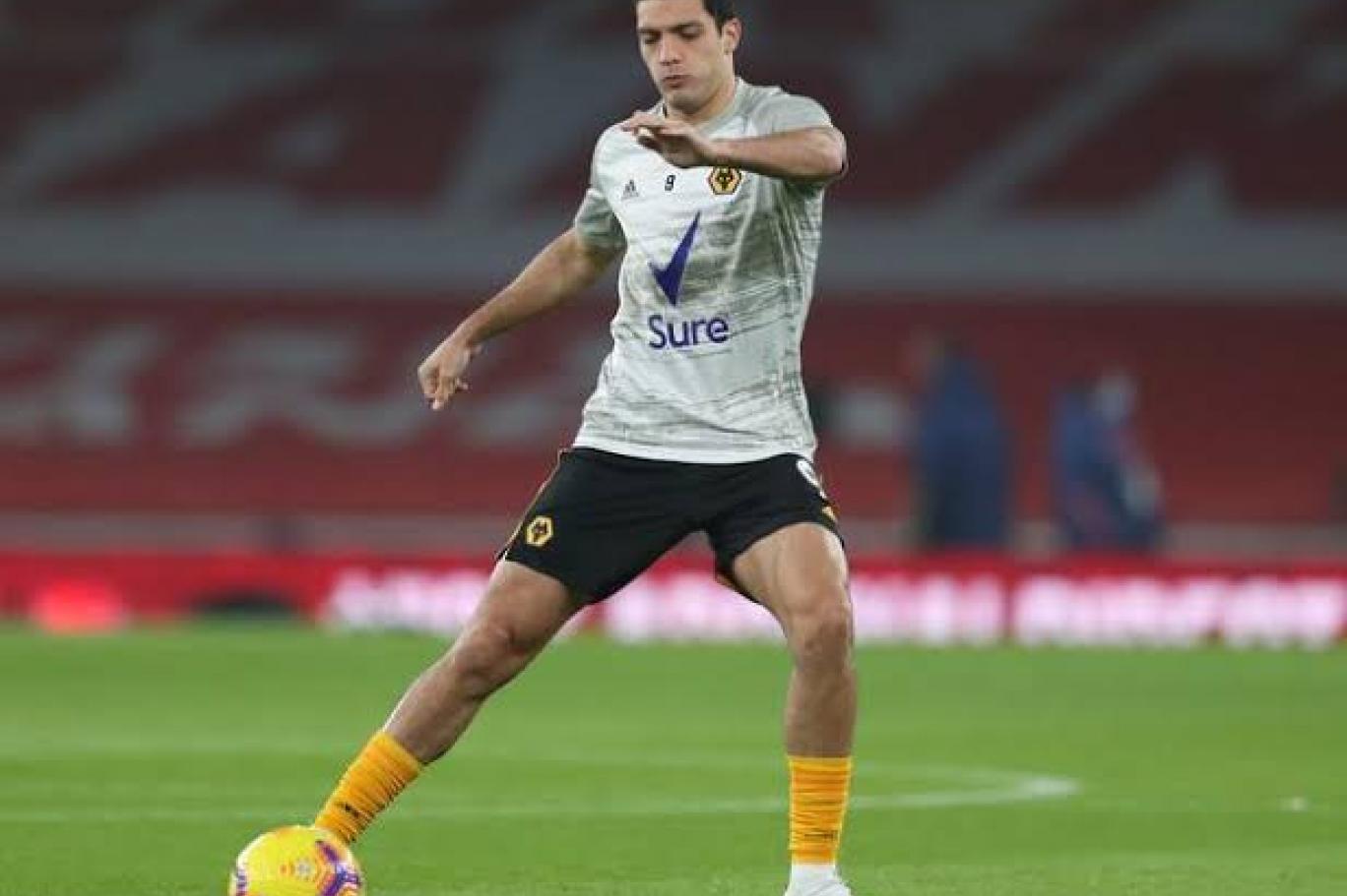 المكسيكي راؤول خيمينيز يروي 