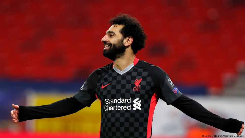 كورونا تمنع محمد صلاح من الالتحاق بالفراعنة