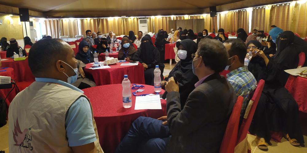 حلقة نقاش لتعزيز مشاركة النساء وبناء السلام بالعاصمة المؤقتة عدن