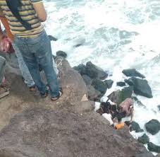 بعد ثلاث أيام من البحث : العثور على جثة طفل غرق في سواحل عدن