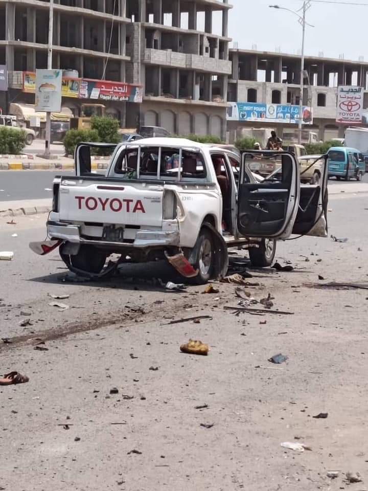 عاجل : مقتل قائد عسكري في انفجار بأحد مديريات محافظة عدن