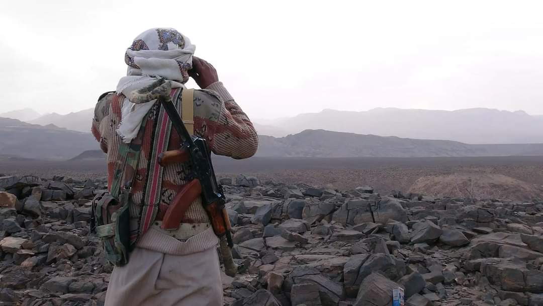 معارك عنيفة والجيش يعلن استعادته مواقع من الحوثيين بشبوة