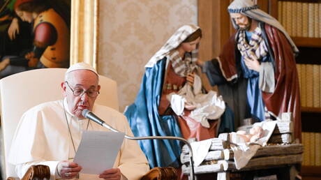 البابا فرنسيس ينسب لميركل 
