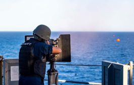 حرب القوارب المفخخة في البحر الأحمر.. دراسة في كيفية مواجهة التكتيكات البحرية الحوثية