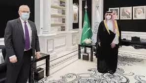 خالد بن سلمان يبحث دعم المبادرة السعودية مع المبعوث الأمريكي لليمن 