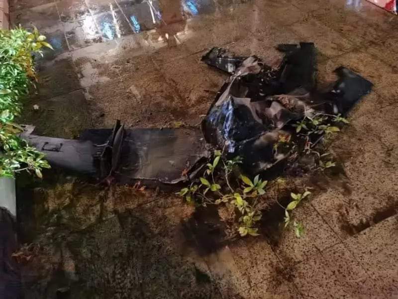 هجوم حوثي على مطار الملك عبدالله ووقوع إصابات واضرار ..والإمارات تصدر بيان إدانة 