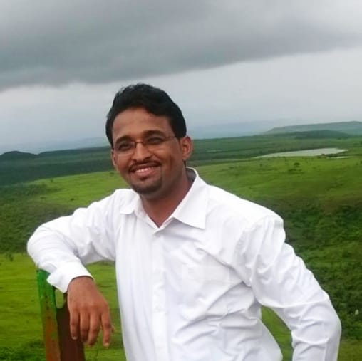 اكاديمي يوجه رسالة للانتقالي ..هذا ما تحتاجه من خطوات لوقف تدهور العملة