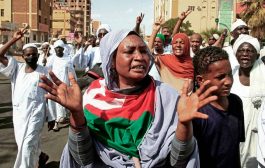 السودان: مقتل متظاهرين اثنين في مظاهرات حاشدة ضد الانقلاب