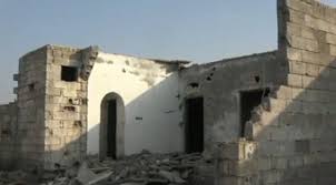 المليشيات الحوثي تدمر بقصف مدفعي منازل المواطنين بحي المنظر 