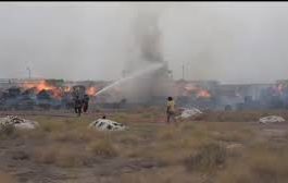 شاهد بالفيديو : قصف حوثي يتسبب بحريق في مجمع إخوان ثابت التجاري والصناعي