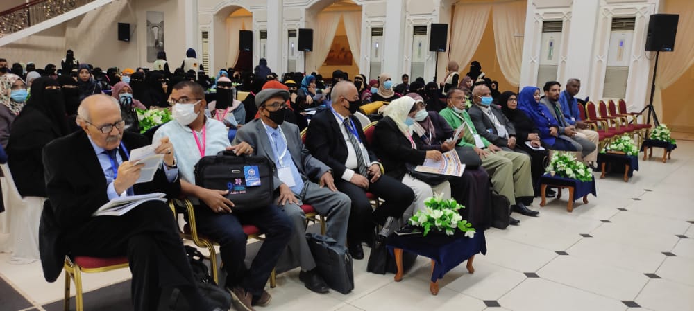 رئيس جامعة عدن يدشن المؤتمر العلمي التاسع لأمراض النساء والولادة