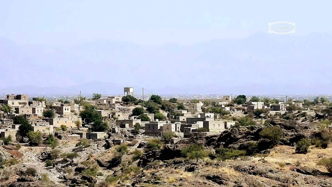 مليشيات الحوثي تقصف بشكل عشوائي عدد من البلدات شمال الحجر