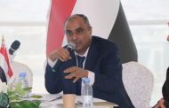 انهيار وشيك للاقتصاد اليمني .. وزير المالية يدق ناقوس الخطر