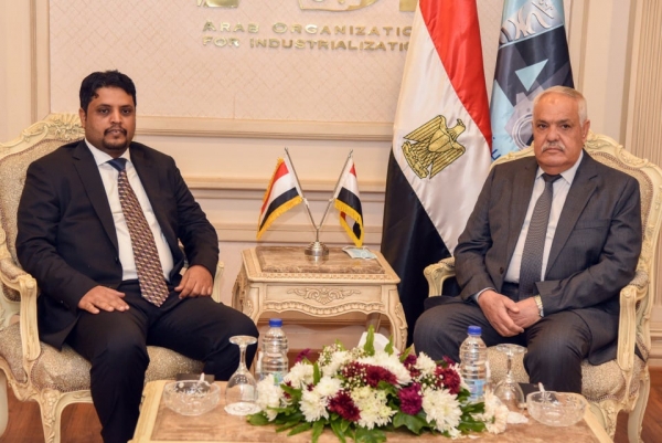 الحكومة تدعو مصر للمشاركة في خطط إعادة إعمار وتنمية اليمن
