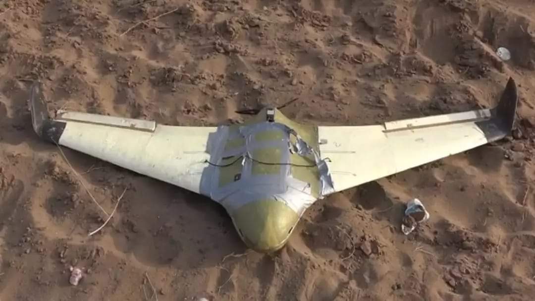 قوات العمالقة تسقط طائرة حوثية بحريب
