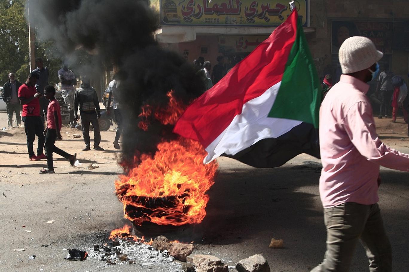 لعبة العسكر في السودان: 