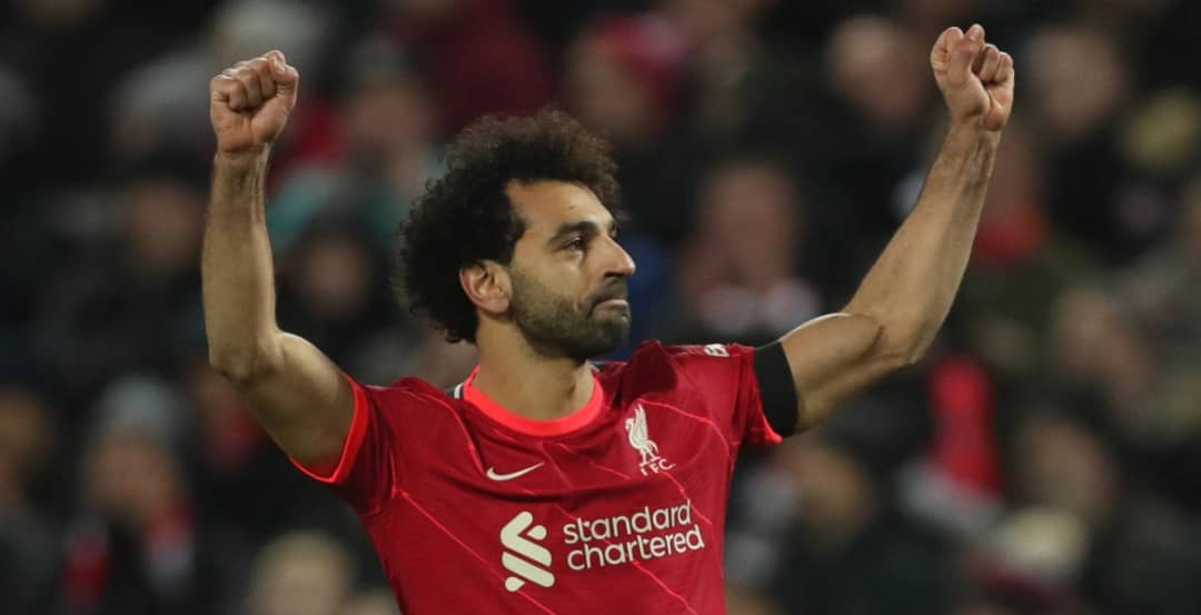 صلاح في قائمة الـ”فيفا” النهائية .. ينافس ميسي وليفاندوفسكي على جائزة أفضل لاعب في العالم