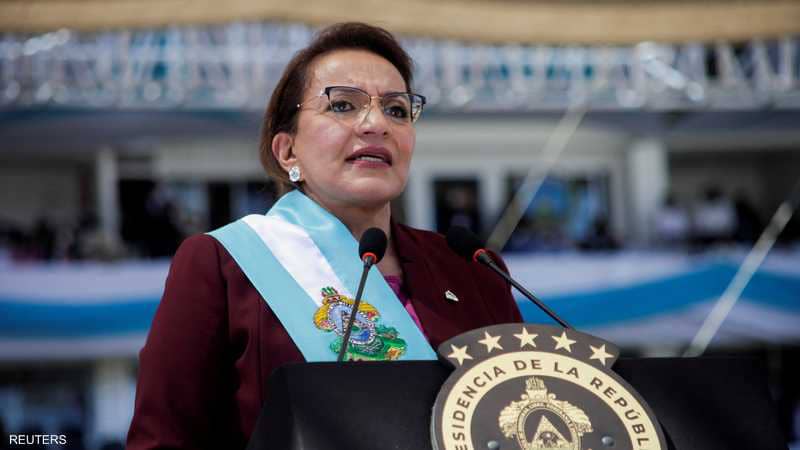 هندوراس تنصب كاسترو.. أول رئيسة لها
