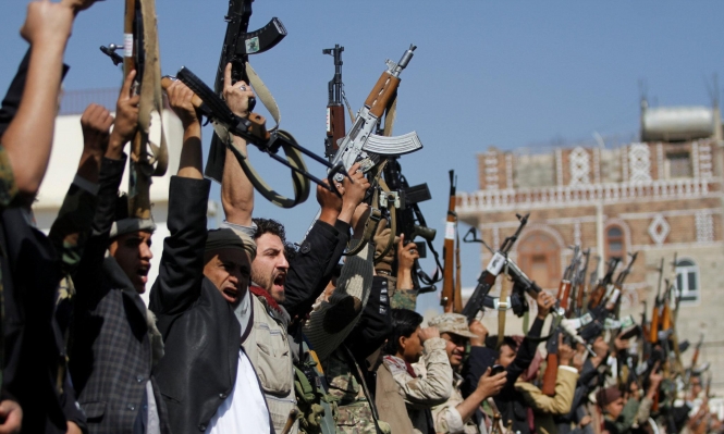 صحيفة خليجية : لا مفر للحوثيين من حل سياسي في اليمن
