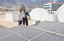 مدير صيرة يطلع على مشروع الطاقة الشمسية في ثانويات ومدارس المديرية