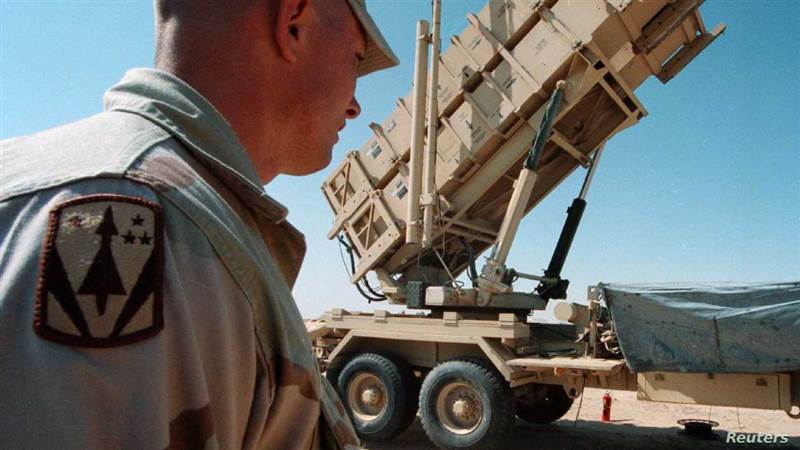 الجيش الأمريكي يطلق صواريخ اعتراضية لصد هجوم الحوثيين على الإمارات
