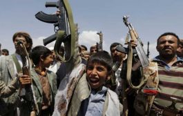 الحكومة تتهم الحوثيين بتجنيد ثلاثين ألف طفل للقتال في صفوفهم