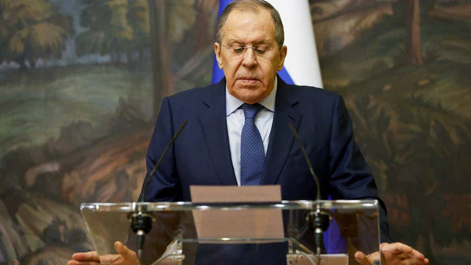 لافروف: العقوبات ستفرض علينا بسبب أو بدونه