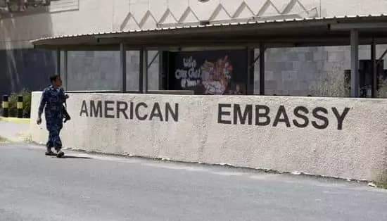 واشنطن تحمل جماعة الحوثي مسؤولة عن احتجاز موظفي سفارتها