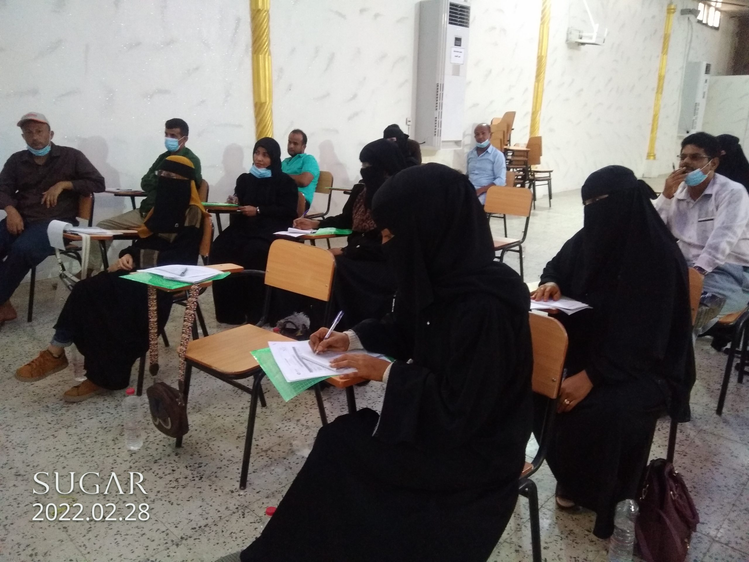 اتحاد نساء اليمن فرع لحج ينفذ ورشة عمل للمؤثرين والقادة المجتمعين بالمحافظة