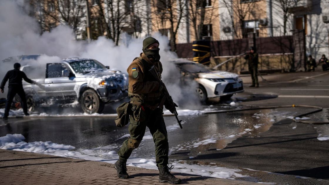 قوات روسيا تحاصر كييف من كافة الجهات.. وعمدة خيرسون يطالب بفتح ممر آمن