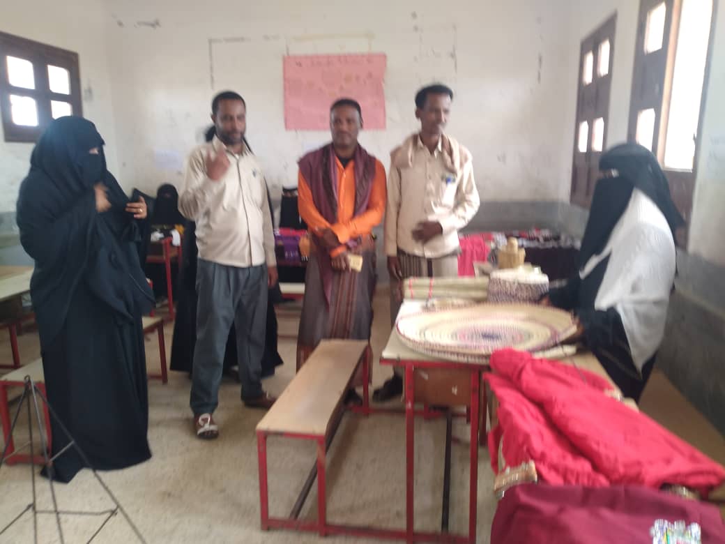 مجمع بلقيس ينظم أول معرض للوسائل التعليمية والحرف اليدوية بميفع