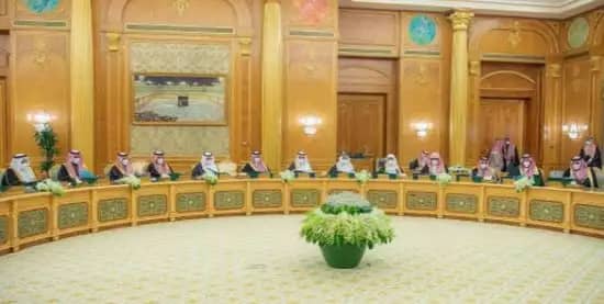 مجلس الوزراء السعودي يثمن قرار مجلس الأمن بحظر وصول الأسلحة للحوثيين
