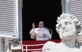 البابا فرنسيس: الصراع في أوكرانيا حرب وليس عملية عسكرية