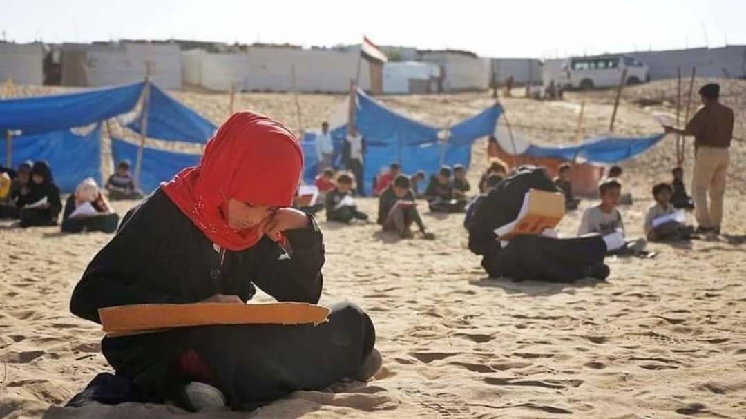 ولدوا من رحم الحرب.. مشاهد تختزل وجع اليتم وقسوة التشرد