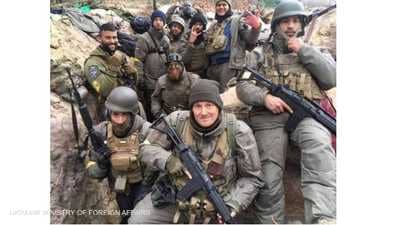 ماذا تخبرنا أول صورة عن الفيلق الدولي في أوكرانيا؟