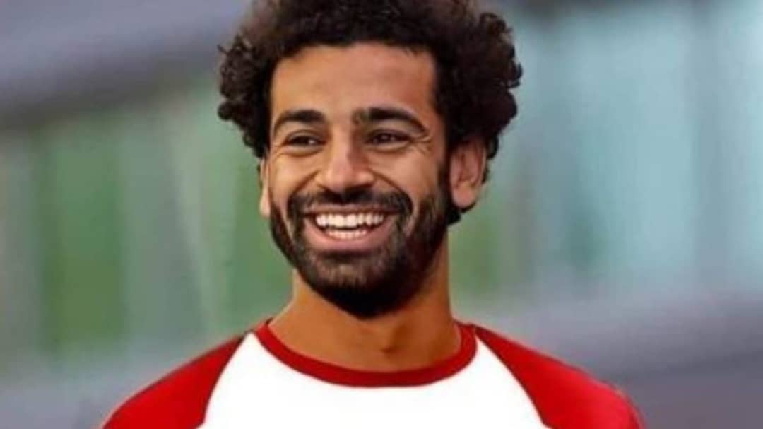 طلب غريب لمحمد صلاح من شخصية مشهورة .. فهل يستجيب؟