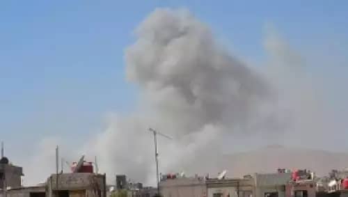 قصف صاروخي يستهدف سوق شعبي قرب منشأة صافر وسقوط قتلى وجرحى