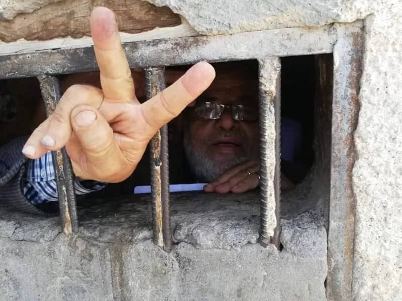 سجن صحفي يمني على ذمة إيجارات مسكنه