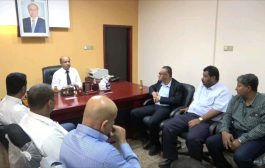 رئيس مصلحة الضرائب يترأس لقاء موسعا لموظفي مكتب ضرائب عدن