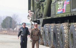 زعيم كوريا الشمالية يشهد تجربة لسلاح تكتيكي جديد