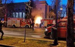 السفير الروسي يصف حادث اصطدام سيارة بمدخل السفارة في بوخارست بالعمل الإرهابي