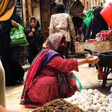 الإمارات تؤكد دعمها كافة جهود إيقاف حرب اليمن وانهاء معاناة اليمنيين