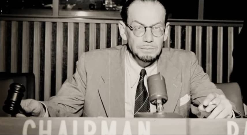 حارب مع عمر المختار وشارك بتأسيس باكستان.. قصّة المفكّر النمساوي الذي ترك اليهودية واعتنق الإسلام