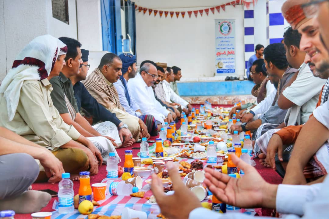 بمناسبة الذكرى السابعة لتحرير عدن المؤسسة الاقتصادية اليمنية تقيم فعالية الإفطار السنوي بالمكلا