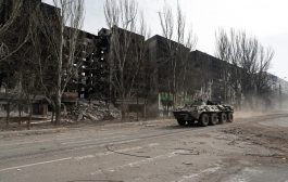 زيلنسكي يحذر من أسبوع حاسم ..وموسكو تتهم كييف بالتحضر لمجازر جماعية في لوغانسك